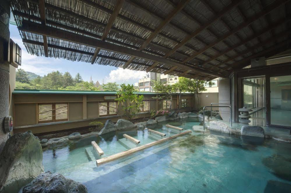 Fujisan Onsen Bessho Sasa Hotel Fujiyoshida Buitenkant foto