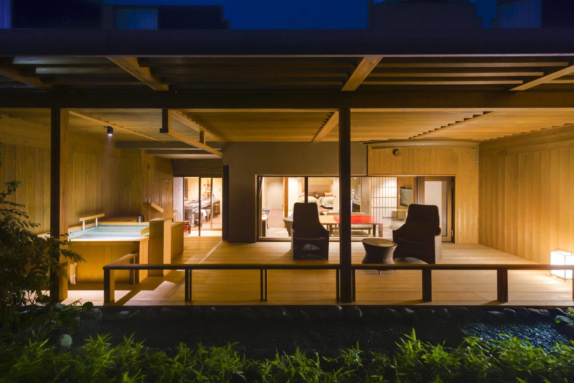 Fujisan Onsen Bessho Sasa Hotel Fujiyoshida Buitenkant foto