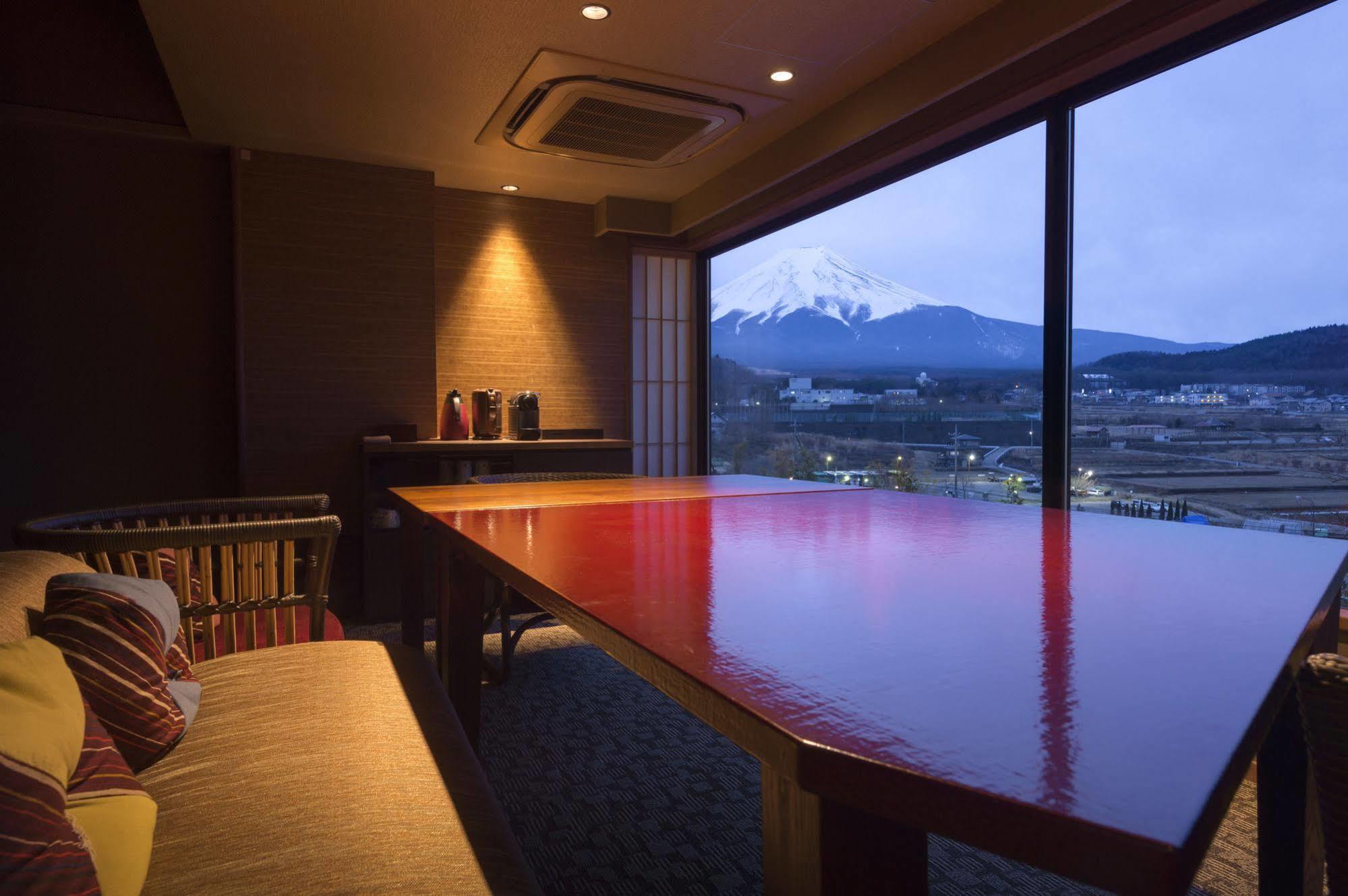 Fujisan Onsen Bessho Sasa Hotel Fujiyoshida Buitenkant foto